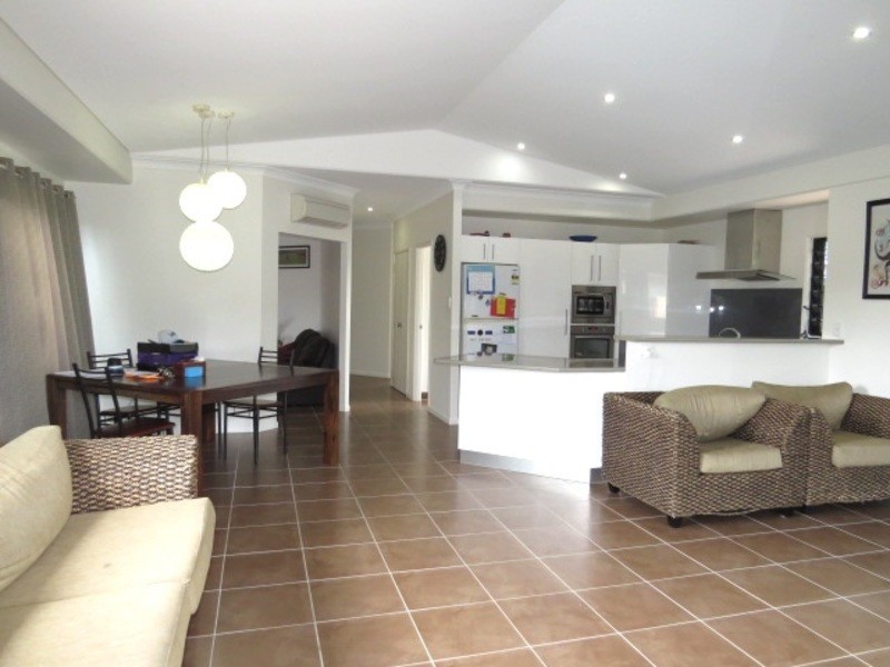 1 Pod Place, Bowen QLD 4805
