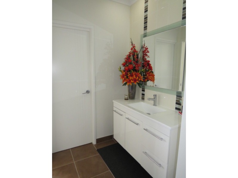1 Pod Place, Bowen QLD 4805