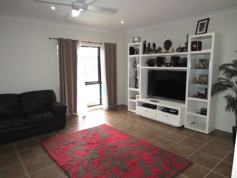 1 Pod Place, Bowen QLD 4805