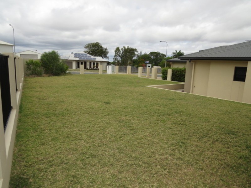 1 Pod Place, Bowen QLD 4805