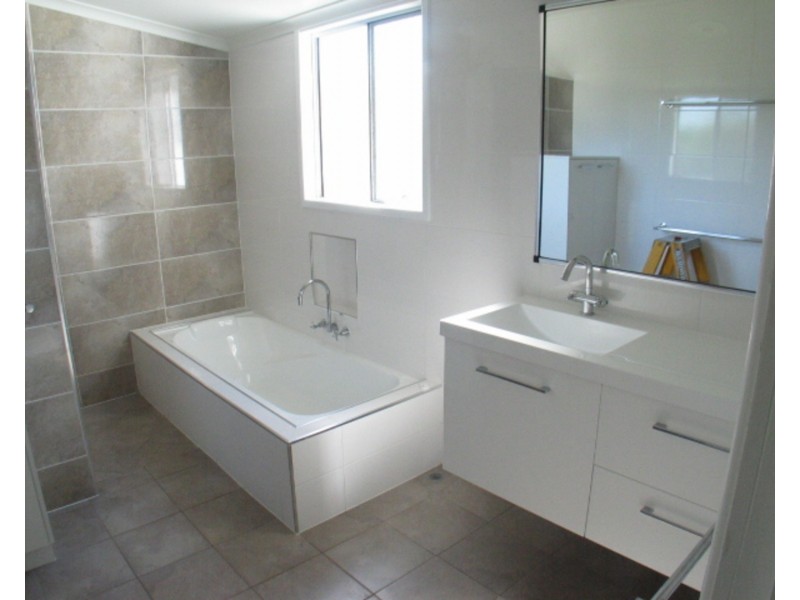 72 Livingstone Street, Bowen QLD 4805