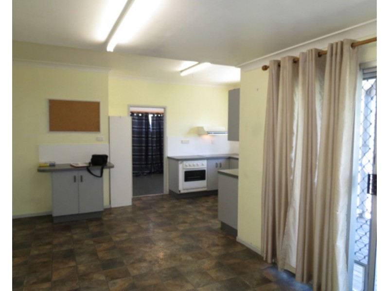 72 Livingstone Street, Bowen QLD 4805