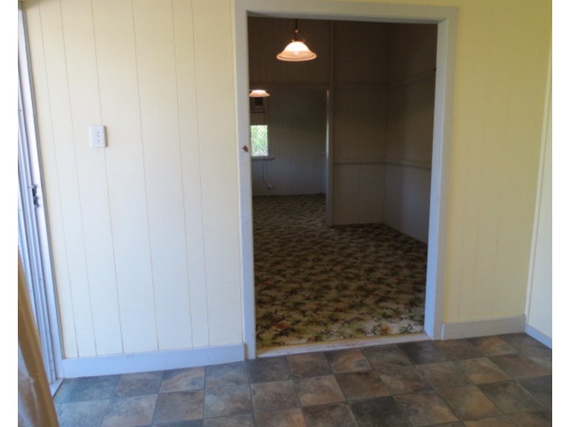 72 Livingstone Street, Bowen QLD 4805