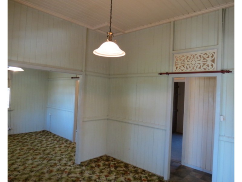 72 Livingstone Street, Bowen QLD 4805