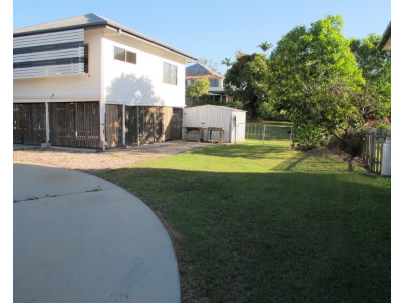 72 Livingstone Street, Bowen QLD 4805
