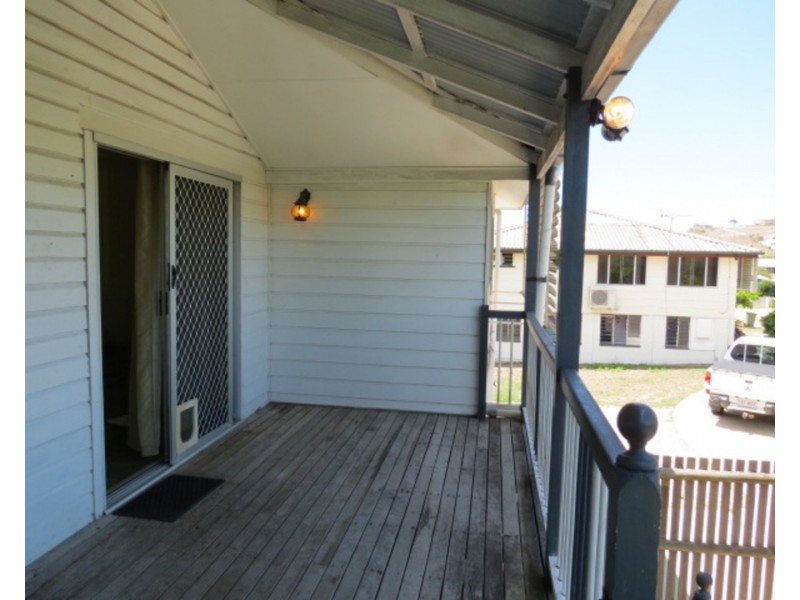 72 Livingstone Street, Bowen QLD 4805