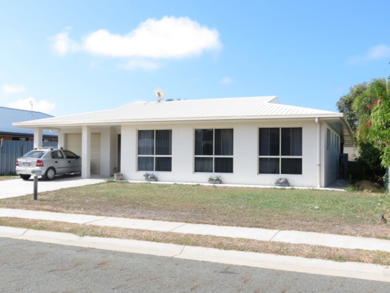 11 Hillview Place, Bowen QLD 4805
