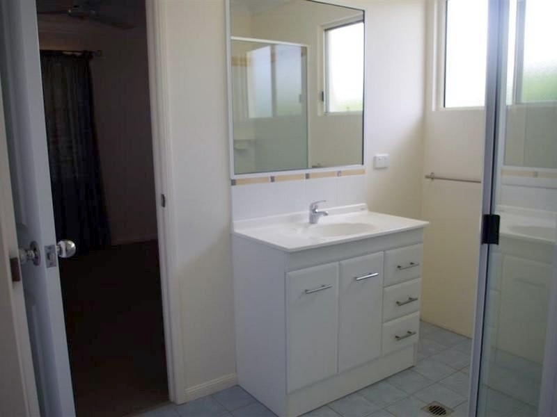 11 Hillview Place, Bowen QLD 4805