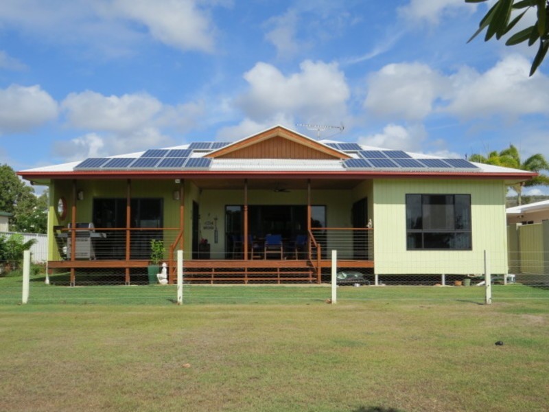 42 Whyte Avenue, Bowen QLD 4805