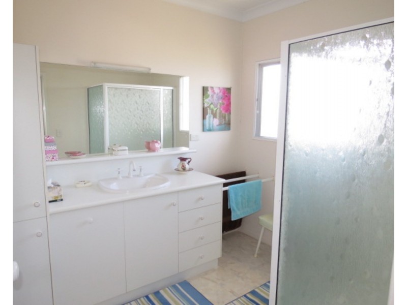 1 Pilcher Place, Bowen QLD 4805