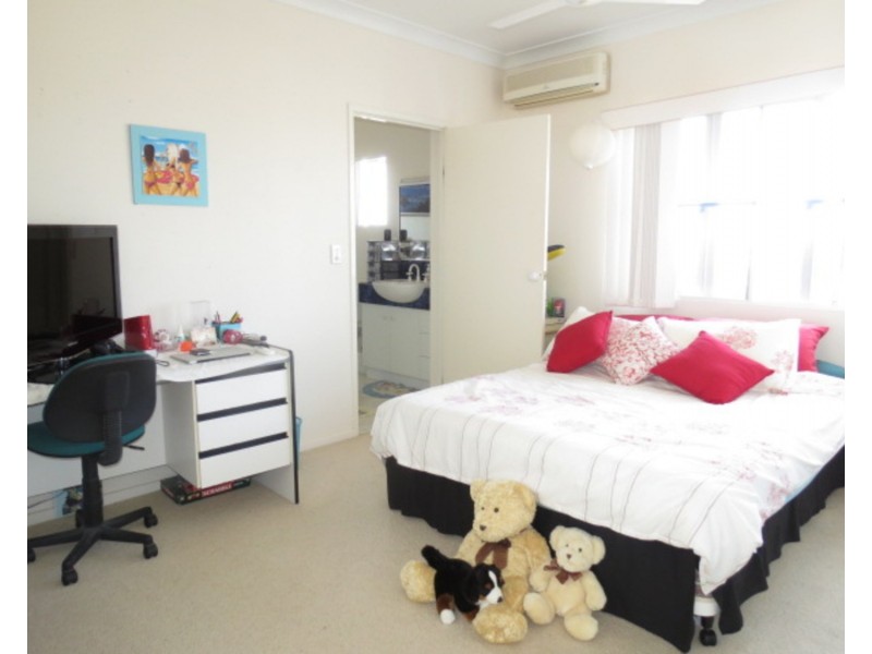 1 Pilcher Place, Bowen QLD 4805