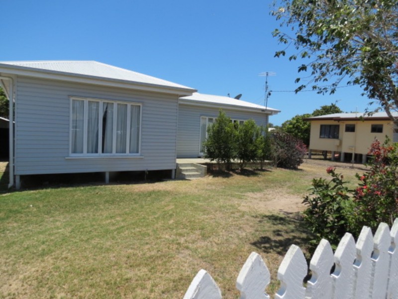12 Korah Street, Bowen QLD 4805