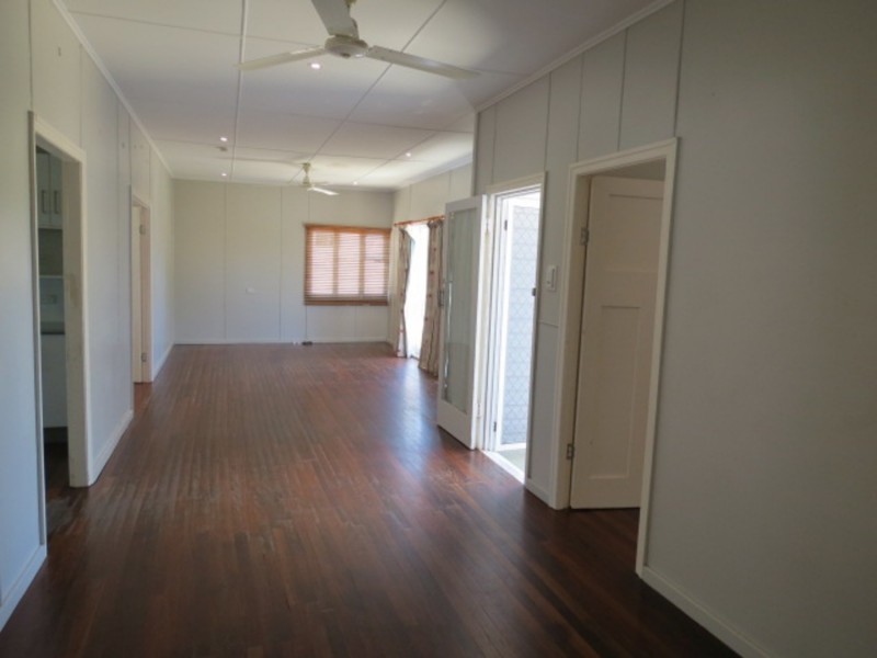 12 Korah Street, Bowen QLD 4805