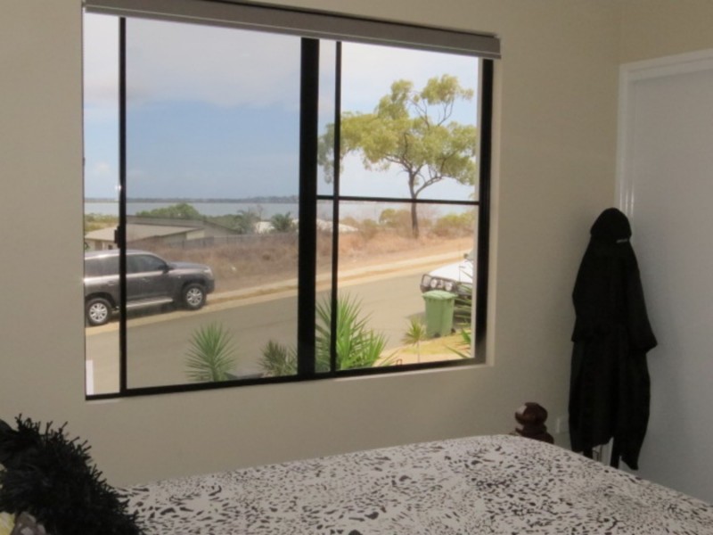 8 Seacove Crescent, Bowen QLD 4805