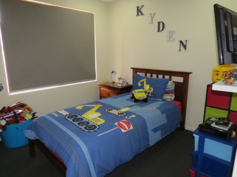 8 Seacove Crescent, Bowen QLD 4805