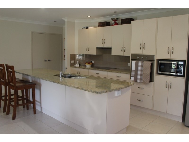 6 Tynwald Avenue, Bowen QLD 4805