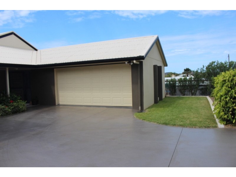6 Tynwald Avenue, Bowen QLD 4805