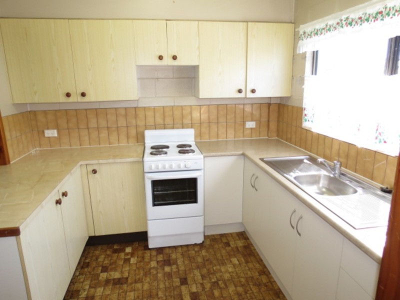 2/60 Herbert Street, Bowen QLD 4805