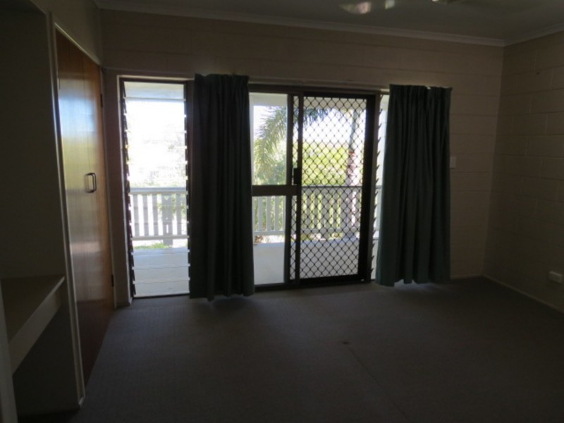 2/60 Herbert Street, Bowen QLD 4805