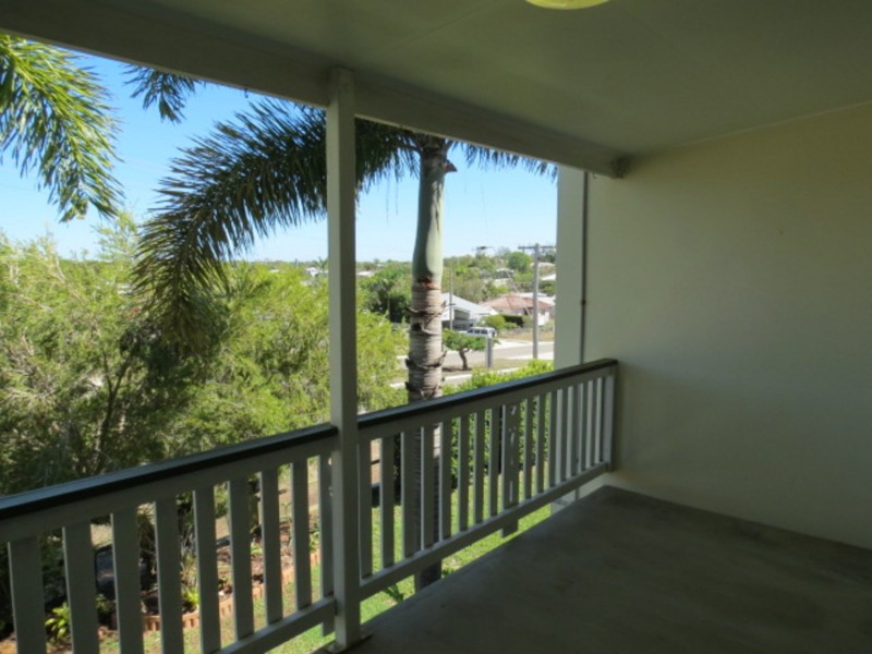 2/60 Herbert Street, Bowen QLD 4805