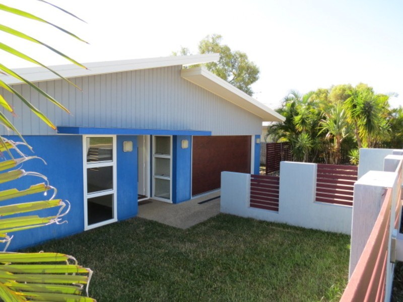 7 Sunshine Court, Bowen QLD 4805