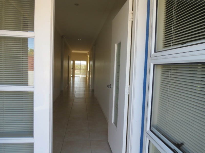 7 Sunshine Court, Bowen QLD 4805