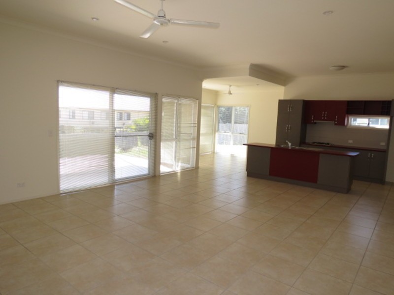 7 Sunshine Court, Bowen QLD 4805