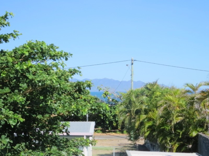 22 Casuarina Street, Bowen QLD 4805