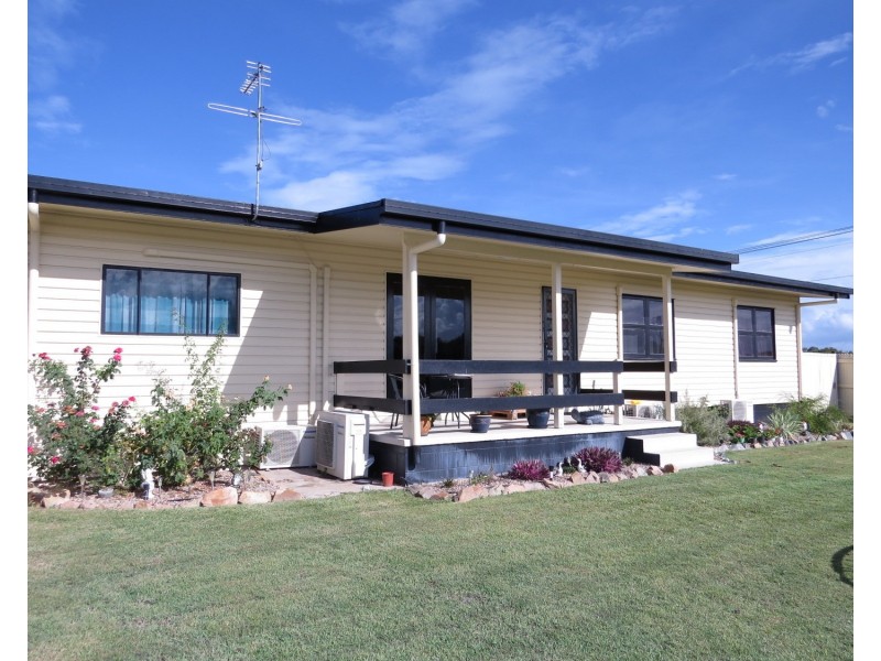 20 West Street, Bowen QLD 4805