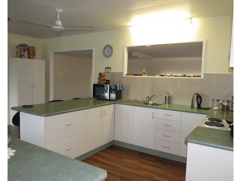 20 West Street, Bowen QLD 4805