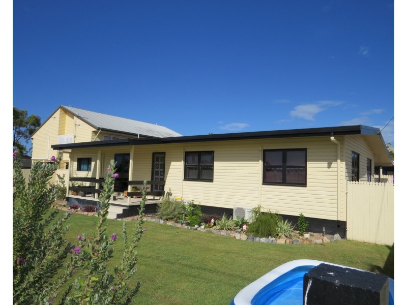 20 West Street, Bowen QLD 4805