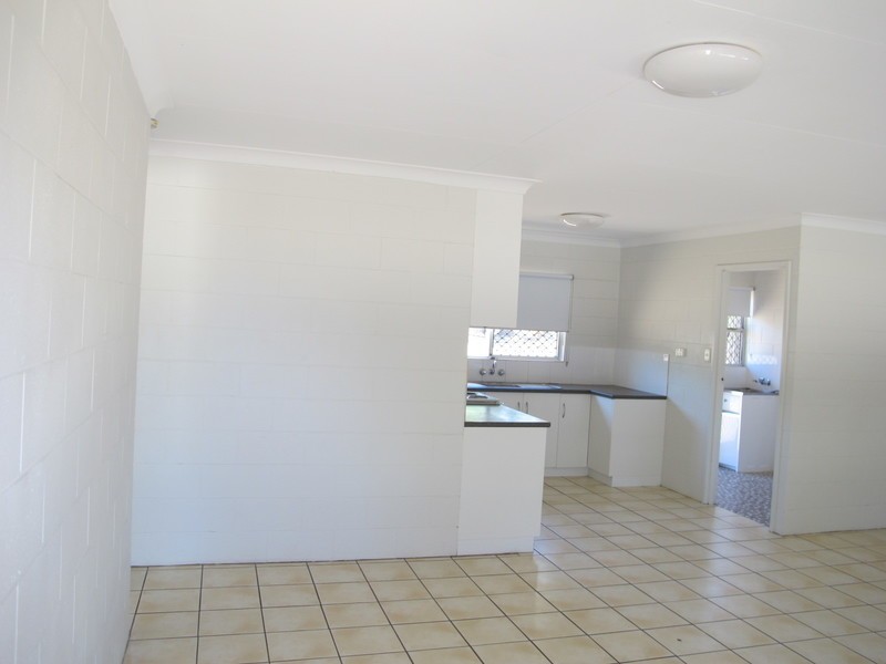 1/36 Brisbane Street, Bowen QLD 4805