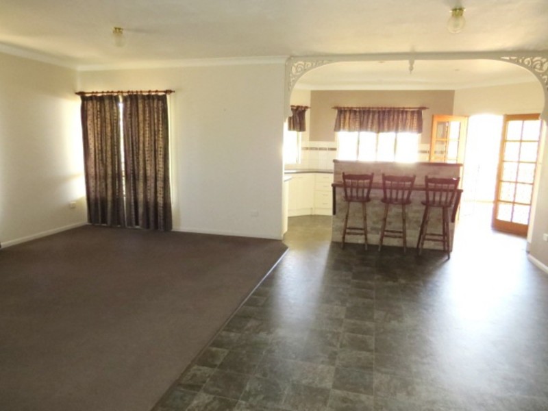 1 Craigie Court, Bowen QLD 4805