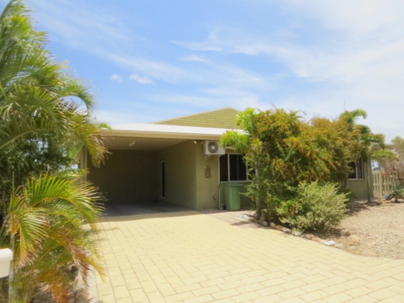 1 Craigie Court, Bowen QLD 4805