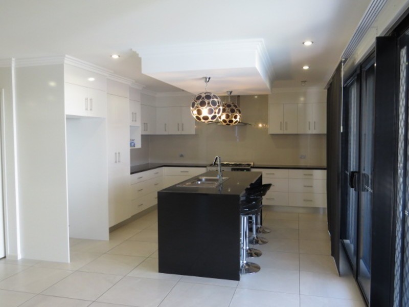 1 Siesta Court, Bowen QLD 4805