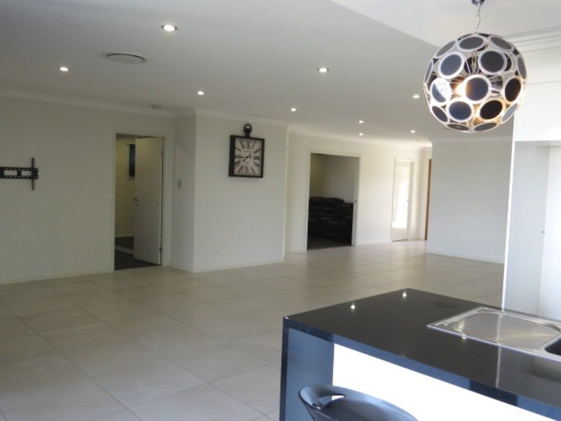 1 Siesta Court, Bowen QLD 4805