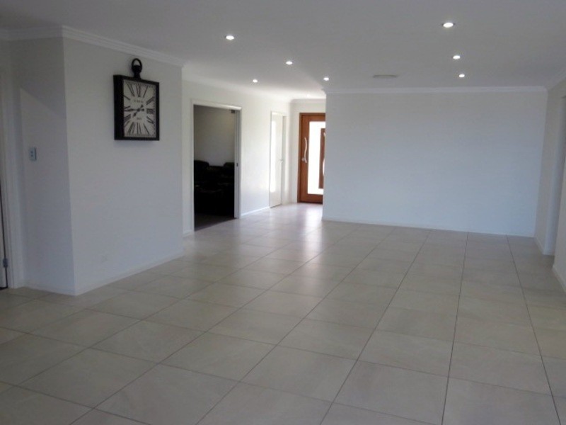 1 Siesta Court, Bowen QLD 4805