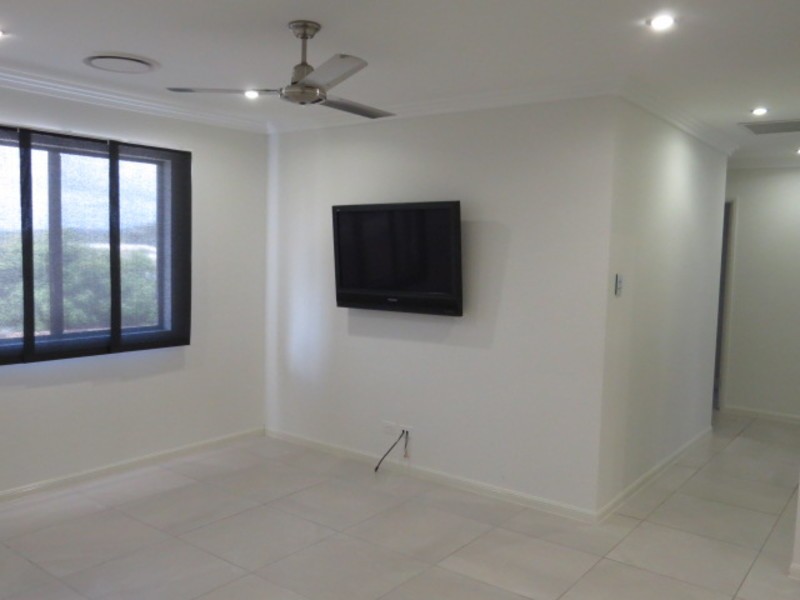 1 Siesta Court, Bowen QLD 4805