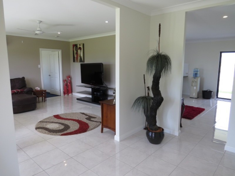 129 Inveroona Road, Bowen QLD 4805