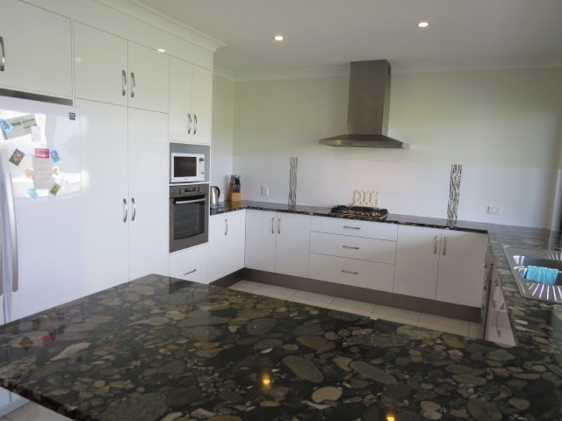 129 Inveroona Road, Bowen QLD 4805