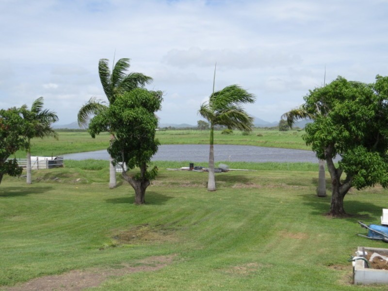 129 Inveroona Road, Bowen QLD 4805