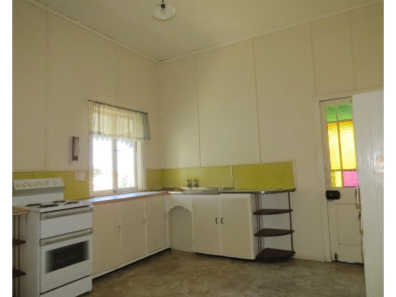 88 Herbert Street, Bowen QLD 4805