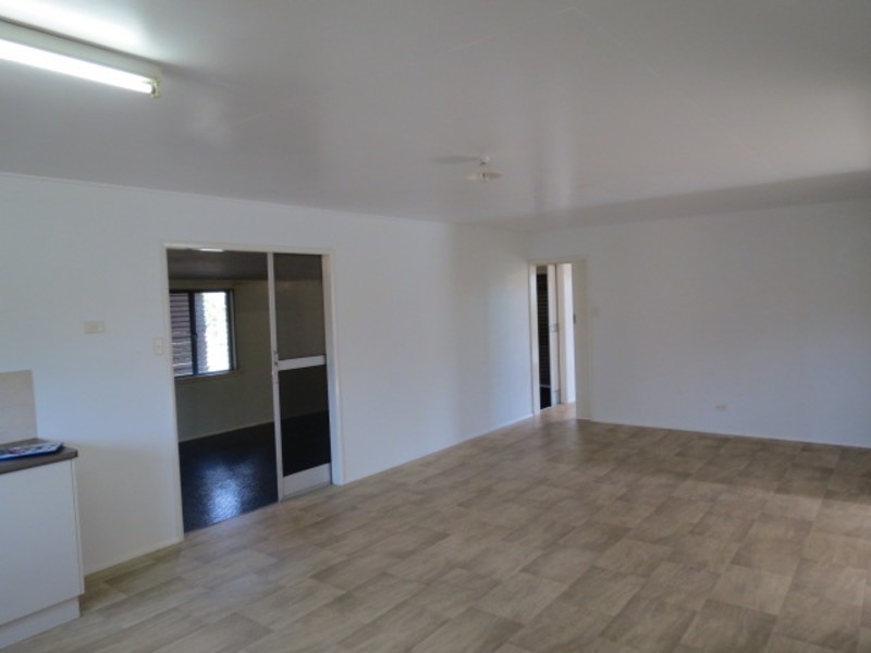 79 Hillview Road, Bowen QLD 4805