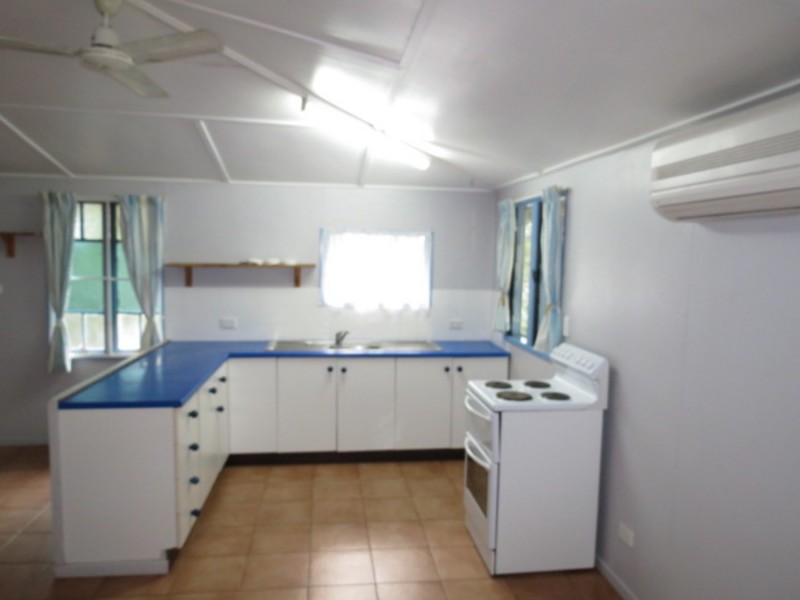 1/25 Tracey Street, Bowen QLD 4805