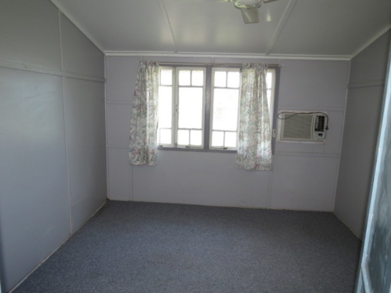 1/25 Tracey Street, Bowen QLD 4805