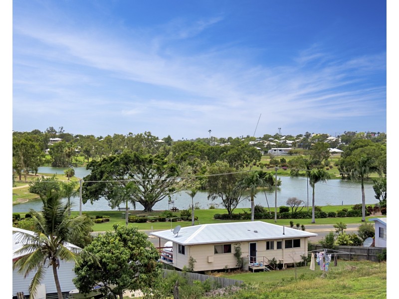 69 Hillview Road, Bowen QLD 4805