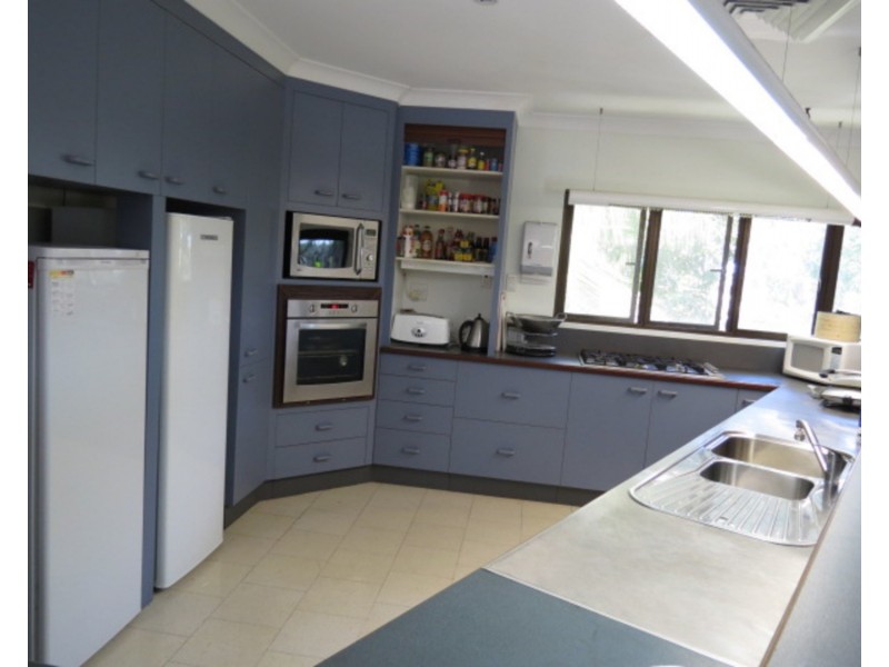 69 Hillview Road, Bowen QLD 4805