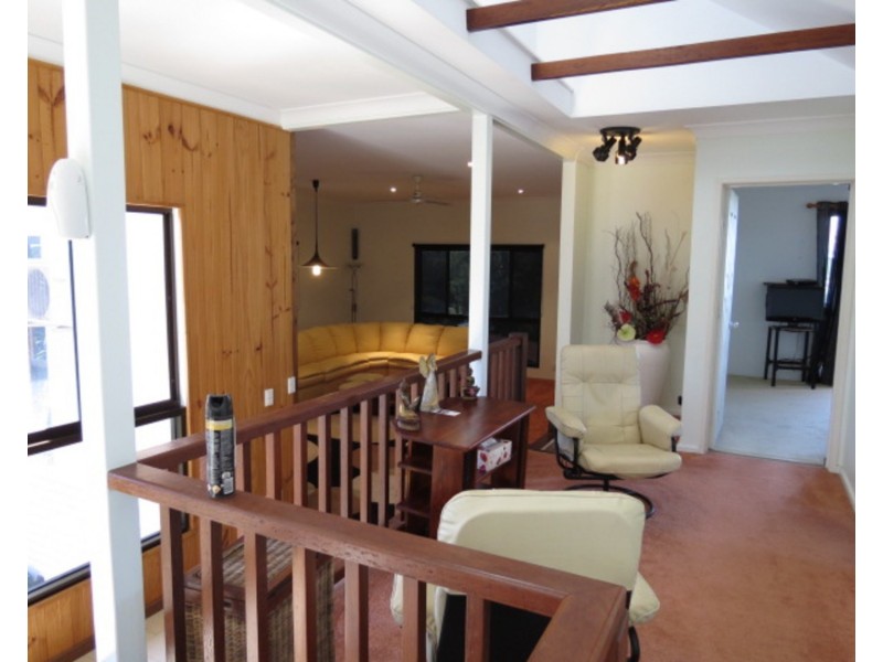 69 Hillview Road, Bowen QLD 4805