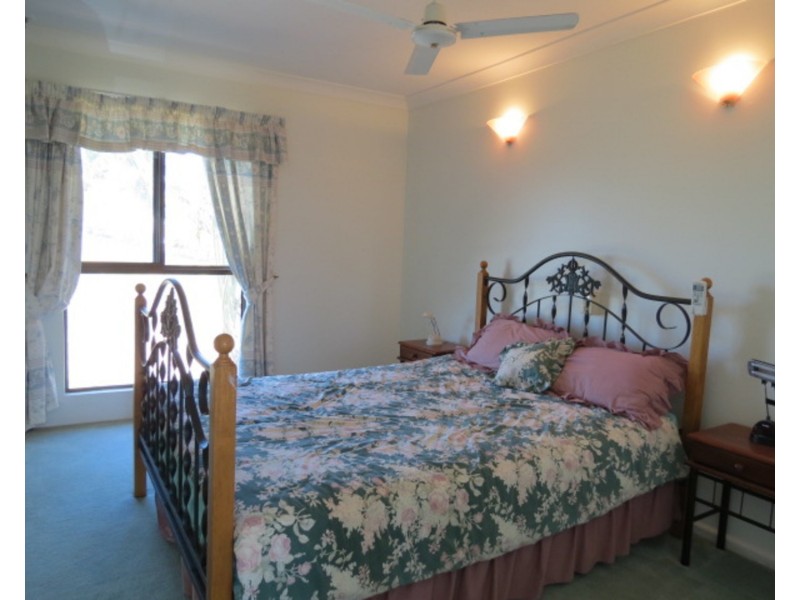 69 Hillview Road, Bowen QLD 4805
