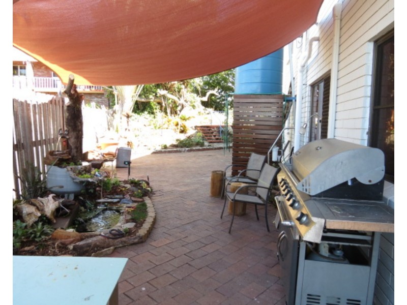 69 Hillview Road, Bowen QLD 4805